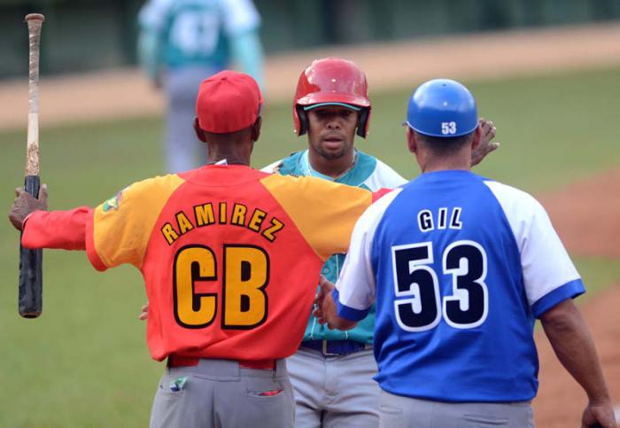 Juego Estrellas matanzas Occidentales vs Orientales jonron de leonardo Urgelles