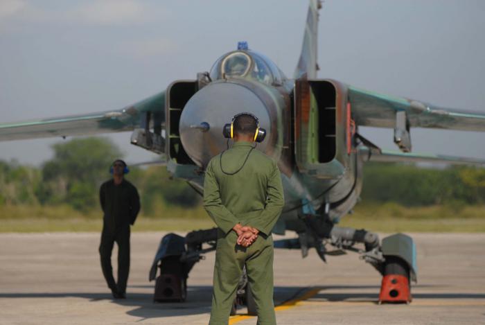 Brigada de Aviación de la Guardia Playa Girón Orden Antonio Maceo