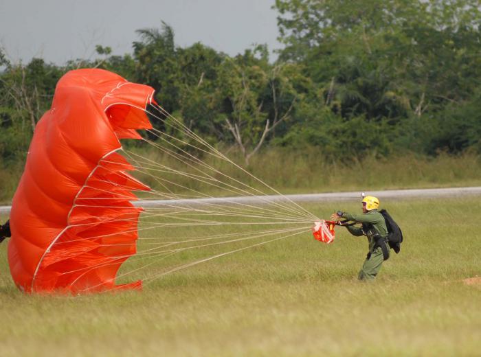 Brigada de Aviación de la Guardia Playa Girón Orden Antonio Maceo