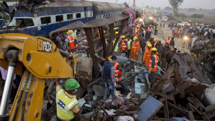 Descarrilamiento de tren en la India
