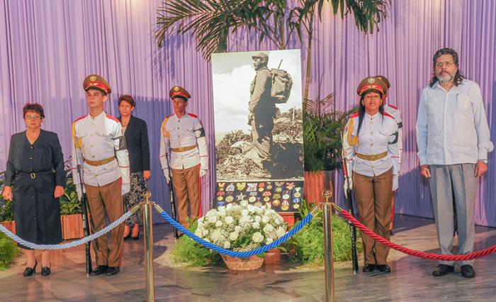 El Pueblo de la Capital rinde Tributo al Comandante en Jefe Fidel Castro Rùz en el Memorial Josè Martì