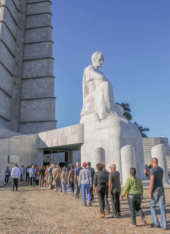 El Pueblo de la Capital rinde Tributo al Comandante en Jefe Fidel Castro Rùz en el Memorial Josè Martì
