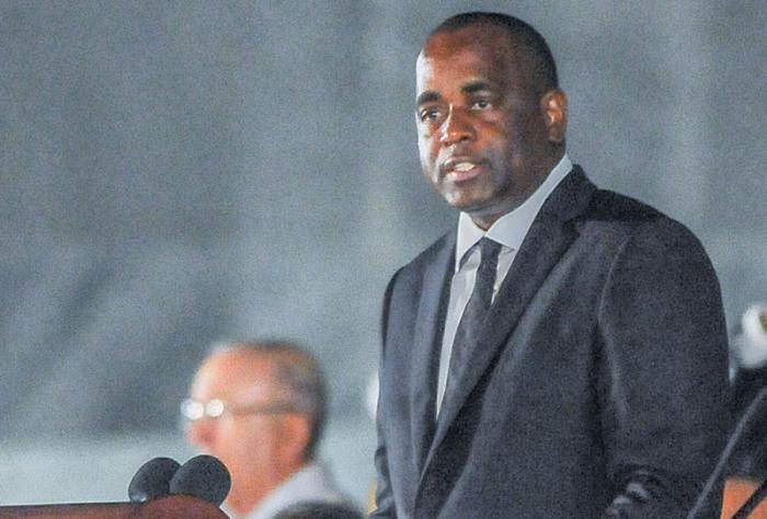 El Pueblo de la Capital rinde Tributo al Comandante en Jefe Fidel Castro Rùz en La Plaza de La Revoluciòn Josè Martì, El Primer Ministro de la Mancomunidad de Dominica Dominica, el Honorable Roosevelt Skerrit