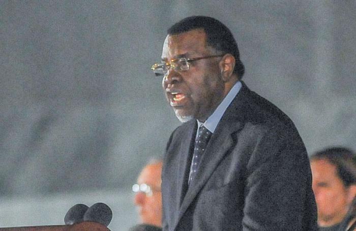 El Pueblo de la Capital rinde Tributo al Comandante en Jefe Fidel Castro Rùz en La Plaza de La Revoluciòn Josè Martì, Presidente de NamibiaHage Gottfried Geingob