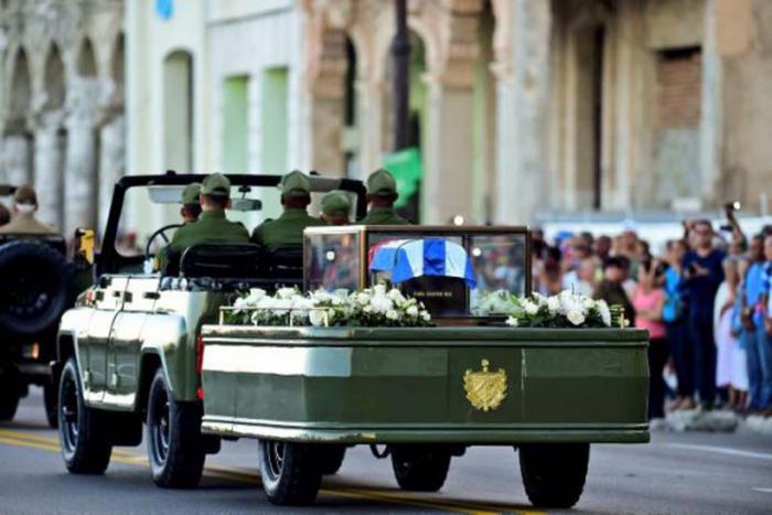 Recorrido de las cenizas del Comandante en Jefe
