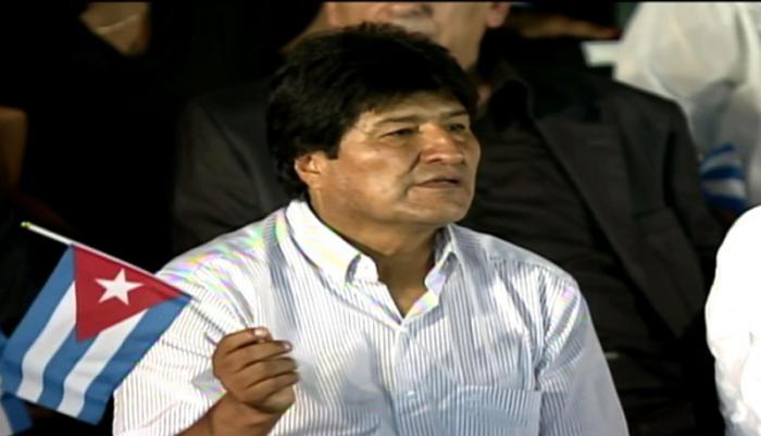 El presidente de Bolivia, Evo Morales, participó en el acto en recordación a Fidel en Santiago de Cuba. foto: Periódico Sierra Maestra