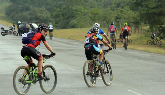 Titan Tropic Soroa 1mera etapa campamento y detalles de la carrera