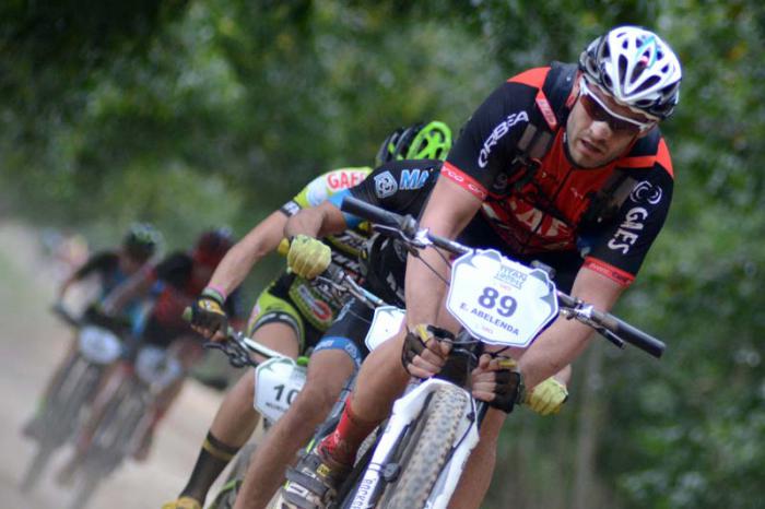 Titan Tropic Soroa 1mera etapa campamento y detalles de la carrera