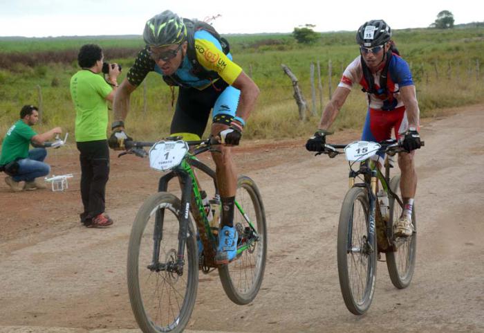 Titan Tropic Soroa 1mera etapa campamento y detalles de la carrera Diego tamayo ganador masculino de la etapa