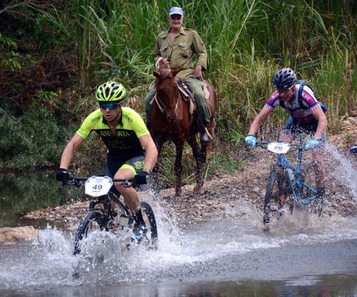 Titan Tropic-Soroa-Viñales
