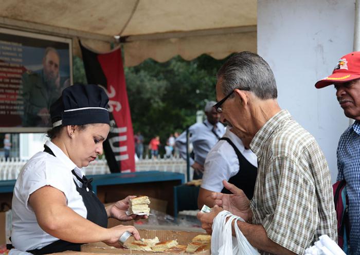 Actividades realizadas en la capital celebrando el Dia de los Derechos Humanos. Parqueo de Coppelia.