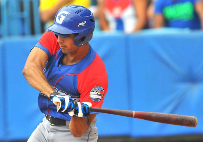 Guillermo Avilés ha despertado con el madero en la segunda etapa. 