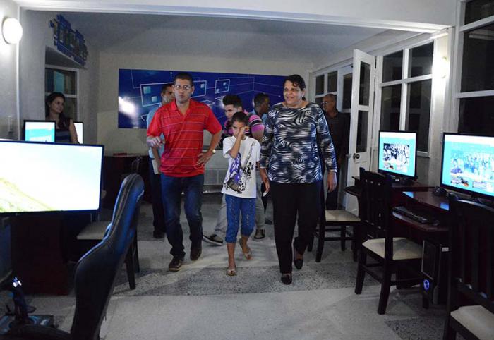 Inauguración del Parque Tecnologico Hola Ola. Mercedes Lopez Acea (Miembro del Buró Político y Primera Secretaria del Comité Provincial del Partido en La Habana)