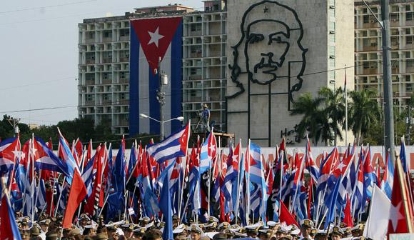Será el tributo agradecido de los “pinos nuevos” y de todo el pueblo de Cuba a la epopeya de hace 60 años, “la aventura del siglo”, como la llamó el Che, aquella increíble travesía del yate Granma