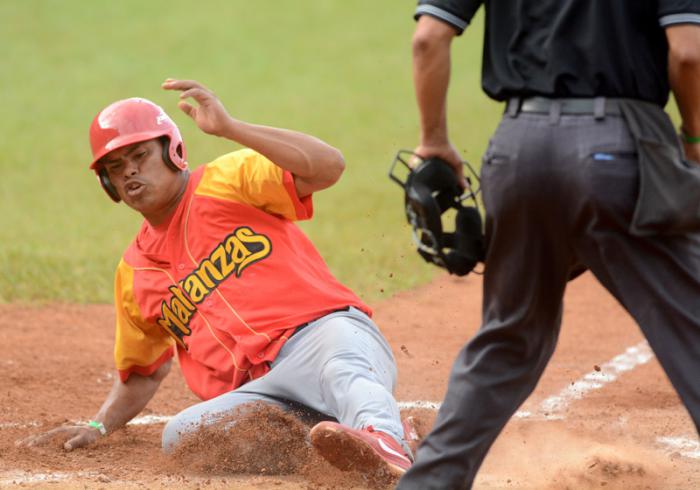 Beisbol-Serie56-Yordanis-Samon