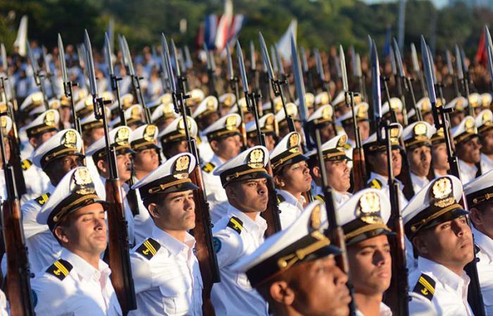 Desfile Militar por el Anviersario 60 de las FAR y Desembarco del Yate Granma