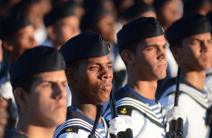 Desfile Militar por el Anviersario 60 de las FAR y Desembarco del Yate Granma