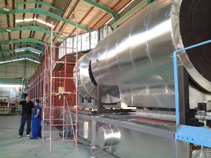 Planta de bandejas para huevos de Jatibonico-La nueva industria abastecerá a las provincias del centro y el oriente del país.