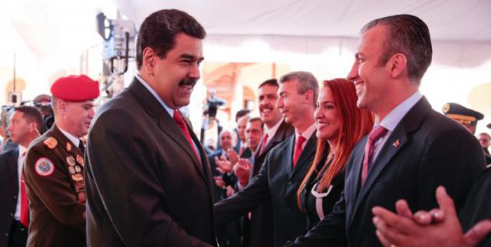 Nicolás maduro, presidente de venezuela  junto al nuevo vicepresidente venezolano