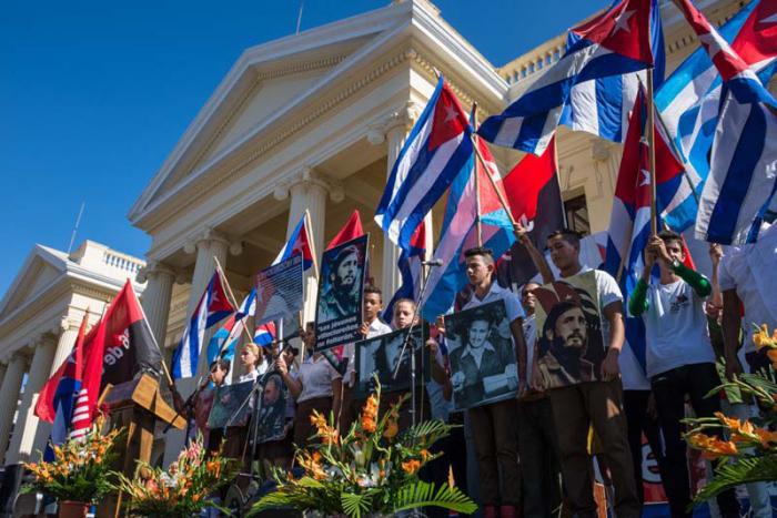 Fidel sigue regalando sueños.