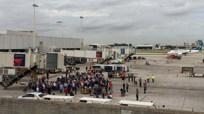 Tiroteo en aeropuerto de Florida dejó al menos cinco muertos y ocho heridos 