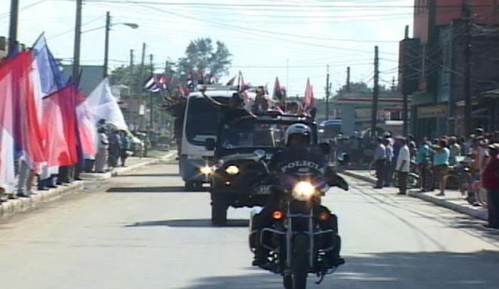 El pueblo de Matanzas vitoreó a los destacados jóvenes que rememoraron la Caravana de La Libertad.