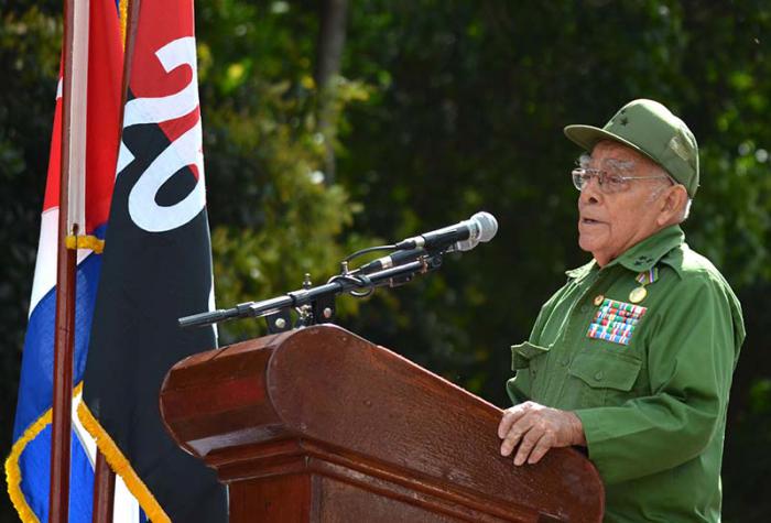 Aniversario 58 de la entrada de Fidel a La Habana en la Caravana de la Libertad. Gral. Eclio Lobaina Lobaina, caravanista.