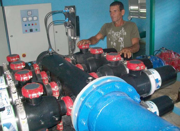 Los medios de fertirriego son eficientes y humanizan las labores agrícolas.