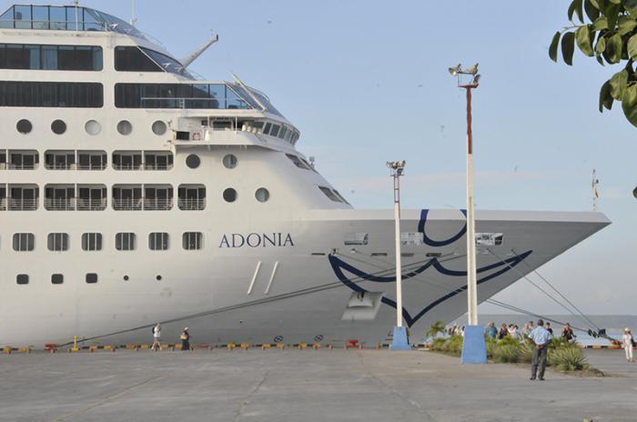 Crucero norteamericano Adonia por primera vez en Cuba