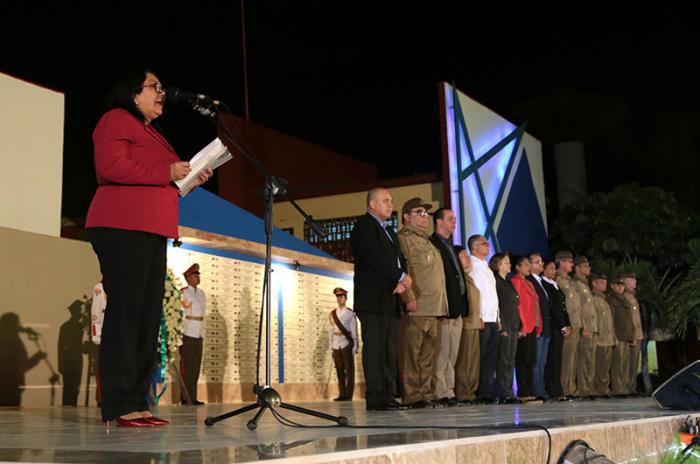 Acto de condecoración a los colaboradores que participaron en el combate contra el Ébola en África Occidental. Reciben Medalla 60 Aniversario de las FAR, en la Unidad Central de Cooperación Médica (UCM).Condecoración-colaboradores