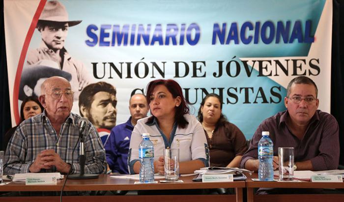 Seminario Nacional de la UJC. José Ramón Machado Ventura, Segundo Secretario del Comité Central del Partido Comunista de Cuba, preside el encuentro con los jóvenes, junto a Sucely Morfa González, primera secretaria de la UJC. Escuela de la CTC Lázaro Peña.