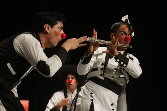 Festival Nacional de Teatro de Camaguey- Superbandaclown del tunero Teatro Tuyo. 