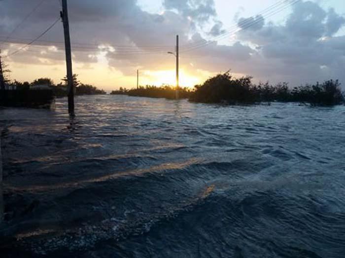 Inundaciones por las penetraciones del mar en los bajos de Santa Ana, Santa Fé, Playa