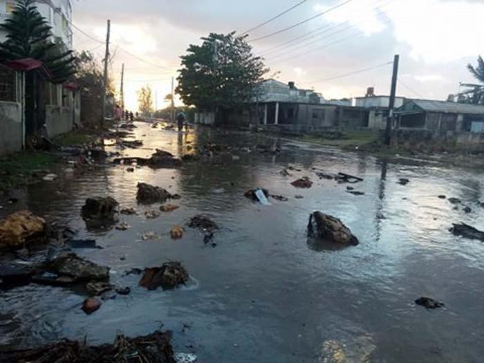 Inundaciones por las penetraciones del mar en los bajos de Santa Ana, Santa Fé, Playa