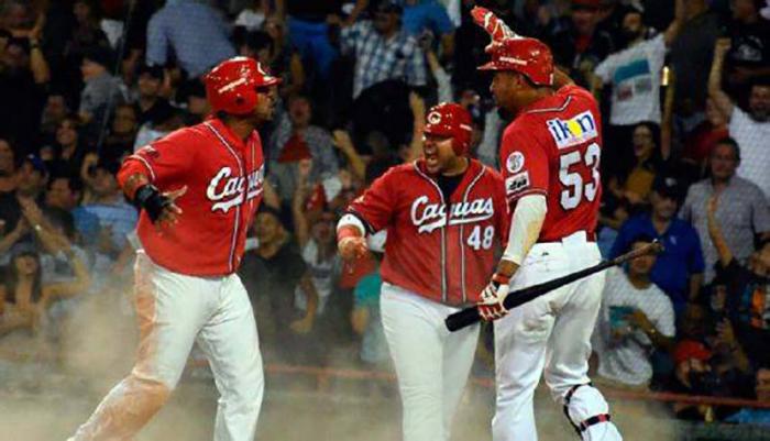 Los Criollos ganaron la corona en un dramático y extendido encuentro.