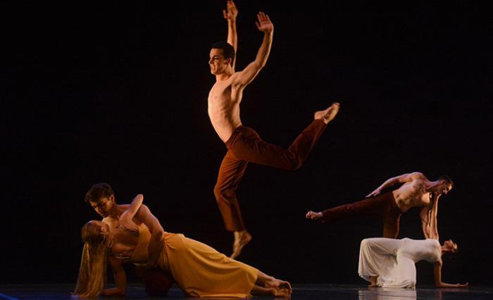 La Martha Graham Dance Company actuó por primera vez en La Habana en 1941, en el Teatro Auditórium. Considerada una de las más prestigiosas compañías de danza moderna regresó para el 25 Festival Internacional de Ballet de La Habana el pasado año.