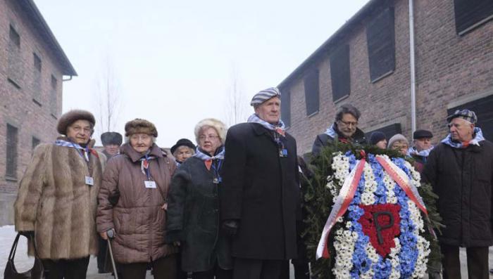 Algunos sobrevivientes del campo de exterminio nazi de Auschwitz participaron en el homenaje. 