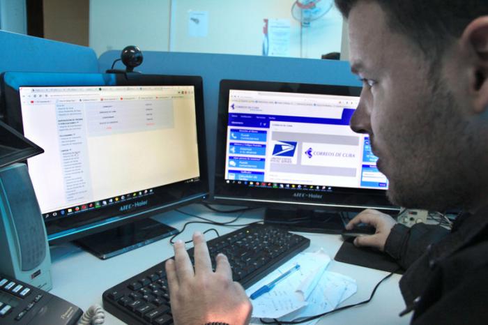 Desarrollo tecnolófico de los software de Correos de Cuba, para atender los reclamos de los clientes a través de su nuevo sitio web. Operadores del nuevo sistema.
