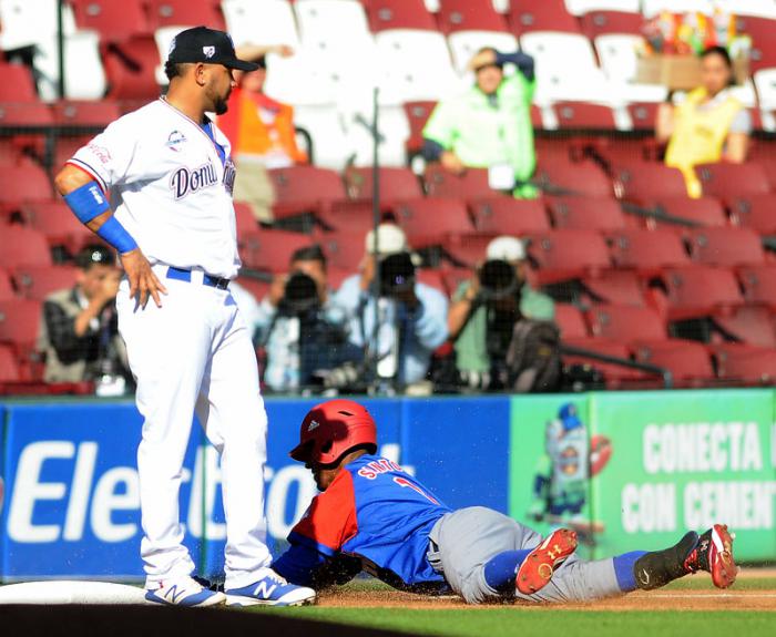 Beisbol-Serie del Caribe-Culiacan primer juego Cuba vs RD Triple de Roel Santos