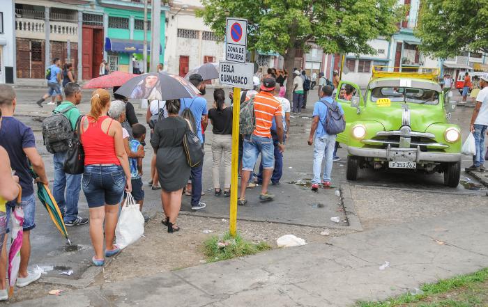 ¿Quién le pone los frenos al almendrón?
