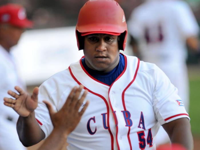 Beisbol-Serie del Caribe-Culiacan segundo partido previa del partido aficionados con los atletas. Alfredo Despaigne