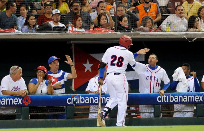 Beisbol-Serie del Caribe-Culiacan 4to partido cuba vs mex Jonron de Saavedra