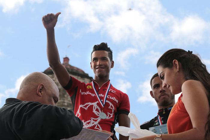 Vuelta ciclística a Cuba. Etapa Cárdenas. Ganador de la etapa Javier Revilla # 15 de Santiago de Cuba.