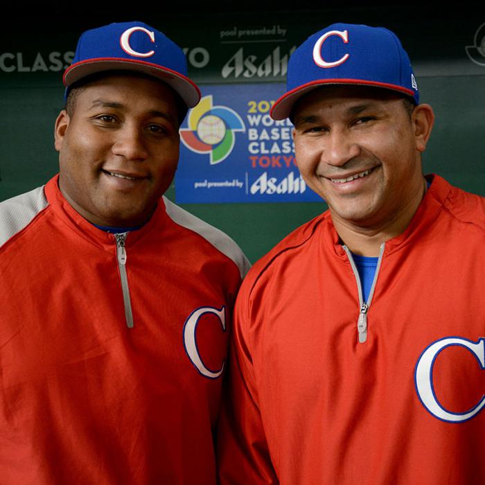 Beisbol-IV Clasico Mundial Tokyo-Equipo Cuba primer entrenamiento de la novena cubana previa a su partido de inicio contra Japon. Tokyo Dome  Alfredo Despaigne y Frederic Cepeda