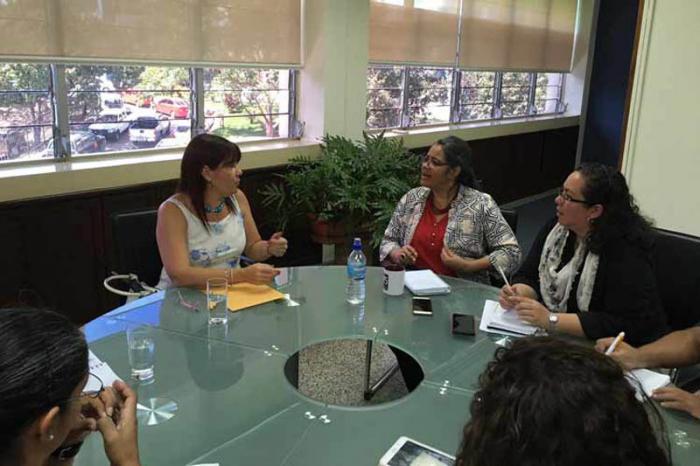 iliana fonseca, embajadora de Cuba en El Salvador