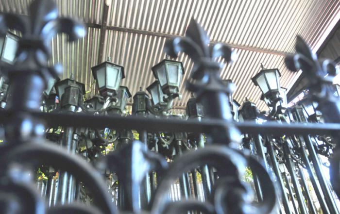 Las luminarias destacan entre las piezas más vendidas.