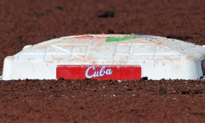 IV clasico mundial tokyo japon primer juego de cuba vs japon Alfredo Despaigne cuba y el equipo