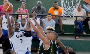 Liga Superior de baloncesto Semifinal Capitalinos vs P Rio 