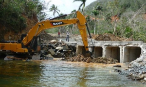 Viales en construcción Yumurí-Jobo Claro y Neblina-Cayo Güin