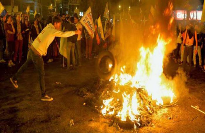 El caos generado por las acciones, no muy pacíficas, de líderes y seguidores de la coalición creo-suma afectó el tránsito.